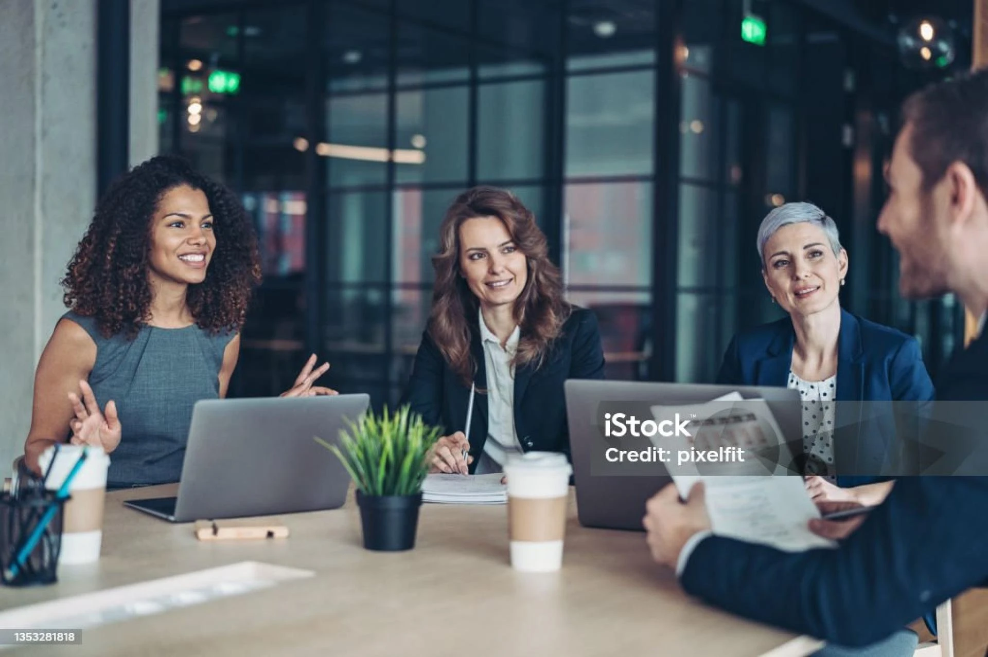 The Benefits of Working with a Temp Agency for Seasonal Employment