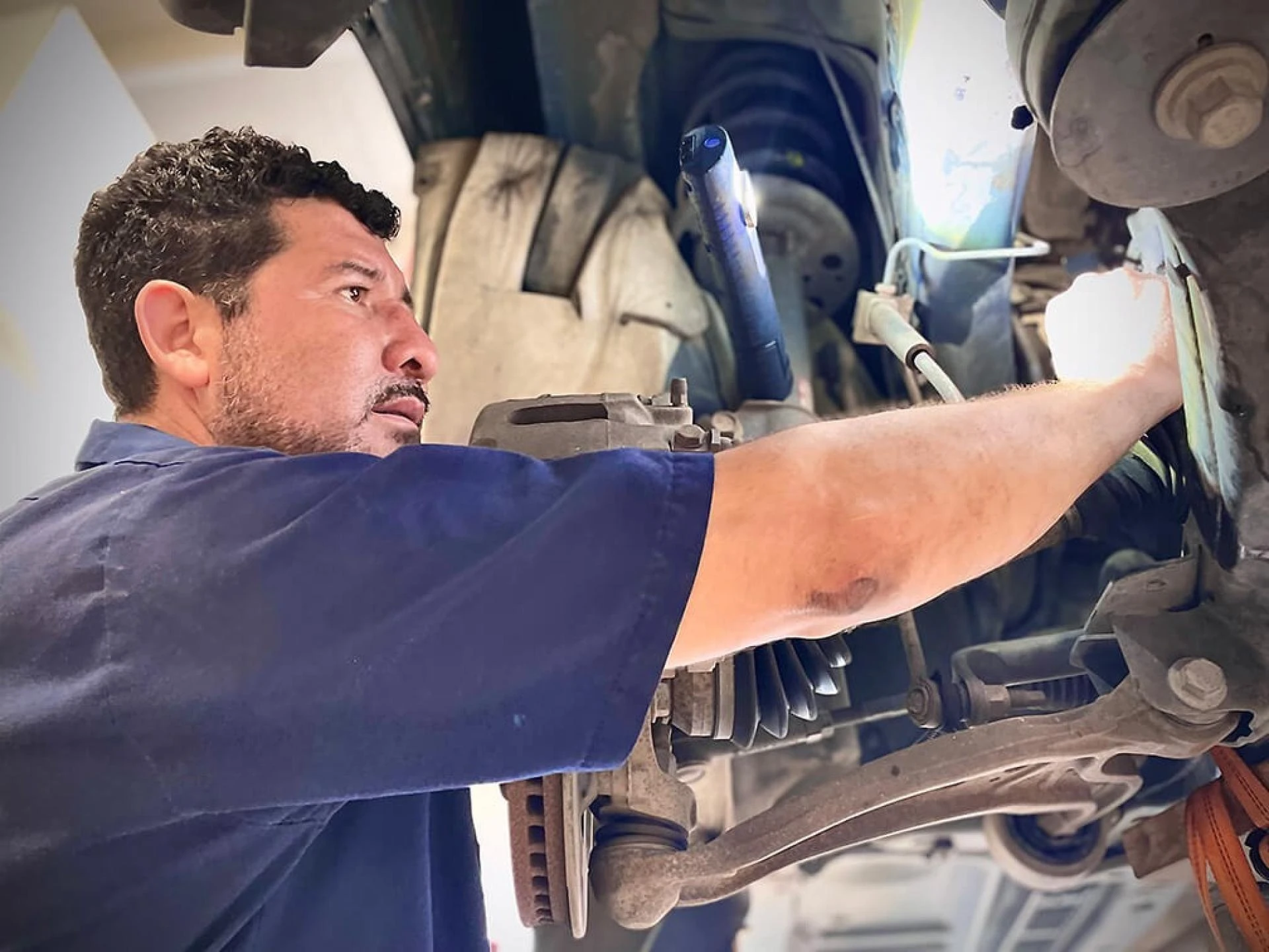 Best Car Shop Near Me for Honda Car Maintenance in Houston, TX – Santa Ana Auto Care