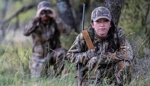 Stay Warm and Dry: Choosing the Right Hunting Jacket