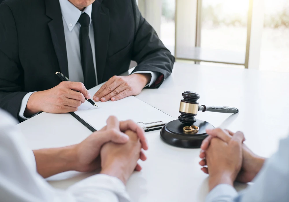 Best Divorce Advocate in Delhi – Protect Your Rights with Expert Legal Support