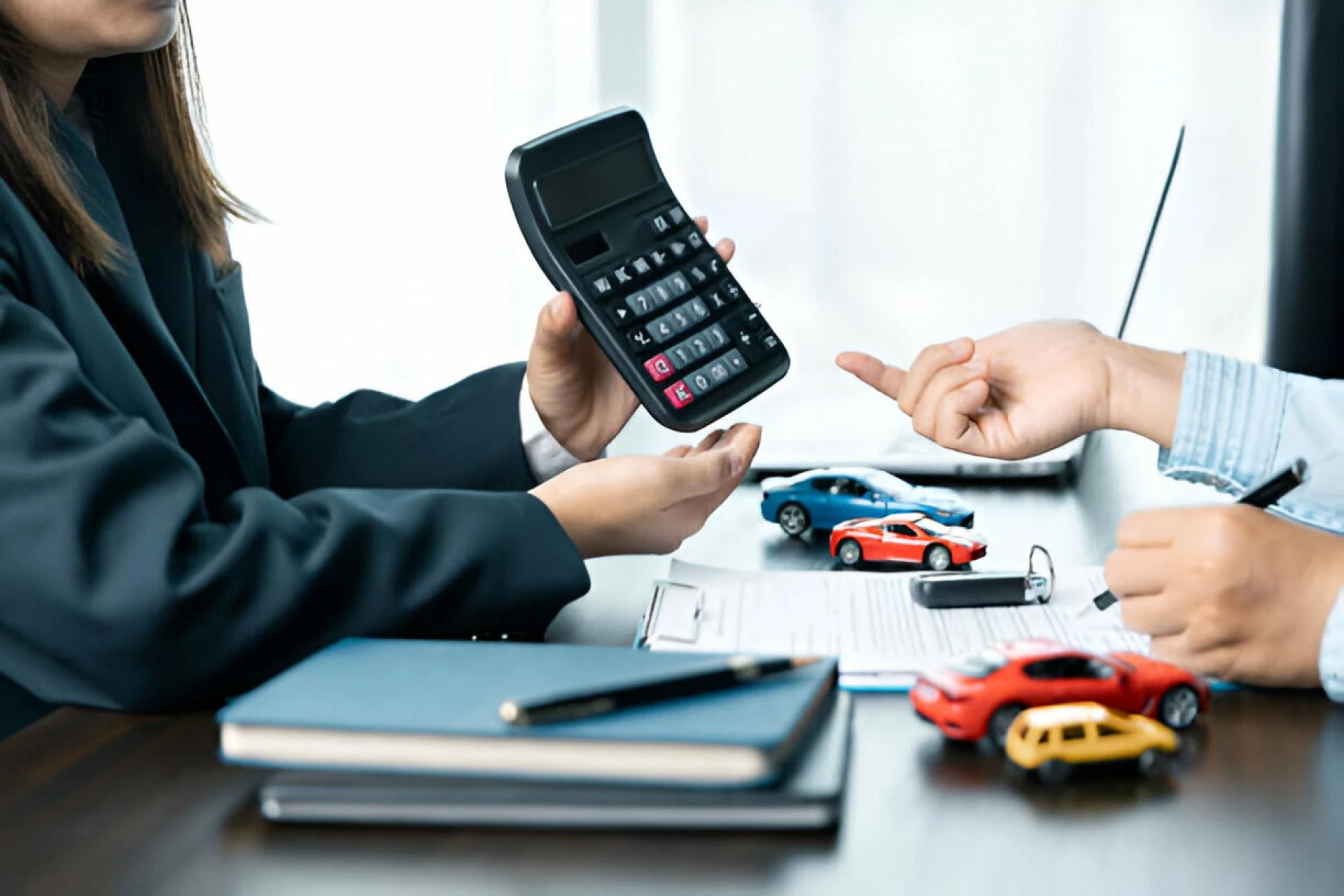 Why You Should Use a Car Loan EMI Calculator Before Taking a Loan