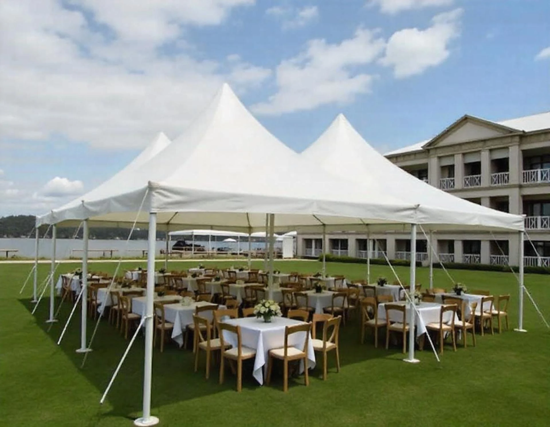 Transform Your Wedding Day with Expert Seating and Table Arrangements