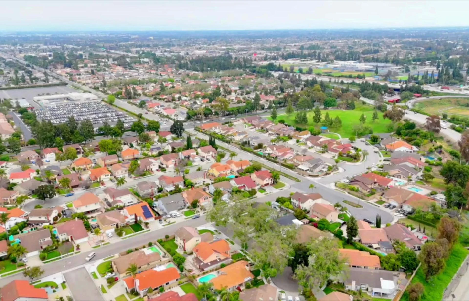 Navigating Rossmoor's Real Estate Market Partnering with the Right Agent