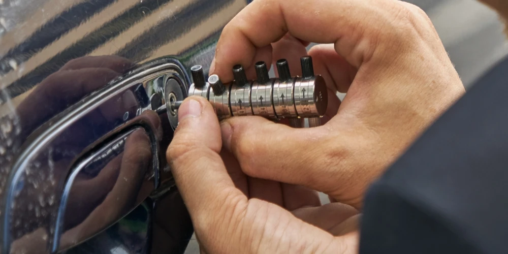 Top 5 Reasons You Might Need a Car Locksmith in Coconut Creek