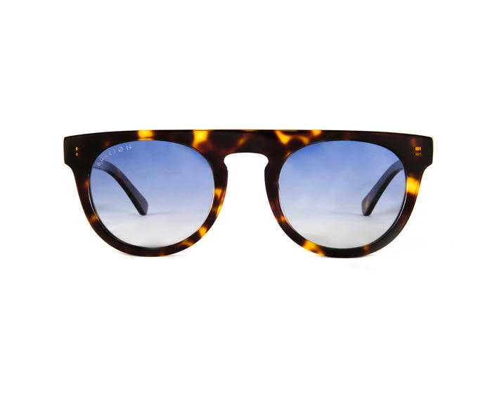 The Ultimate Guide to Choosing Tortoise Shell Sunglasses for Ladies