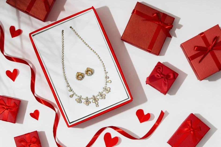 Jewellery Gift Lebanon: The Ultimate Guide to Finding the Perfect Piece