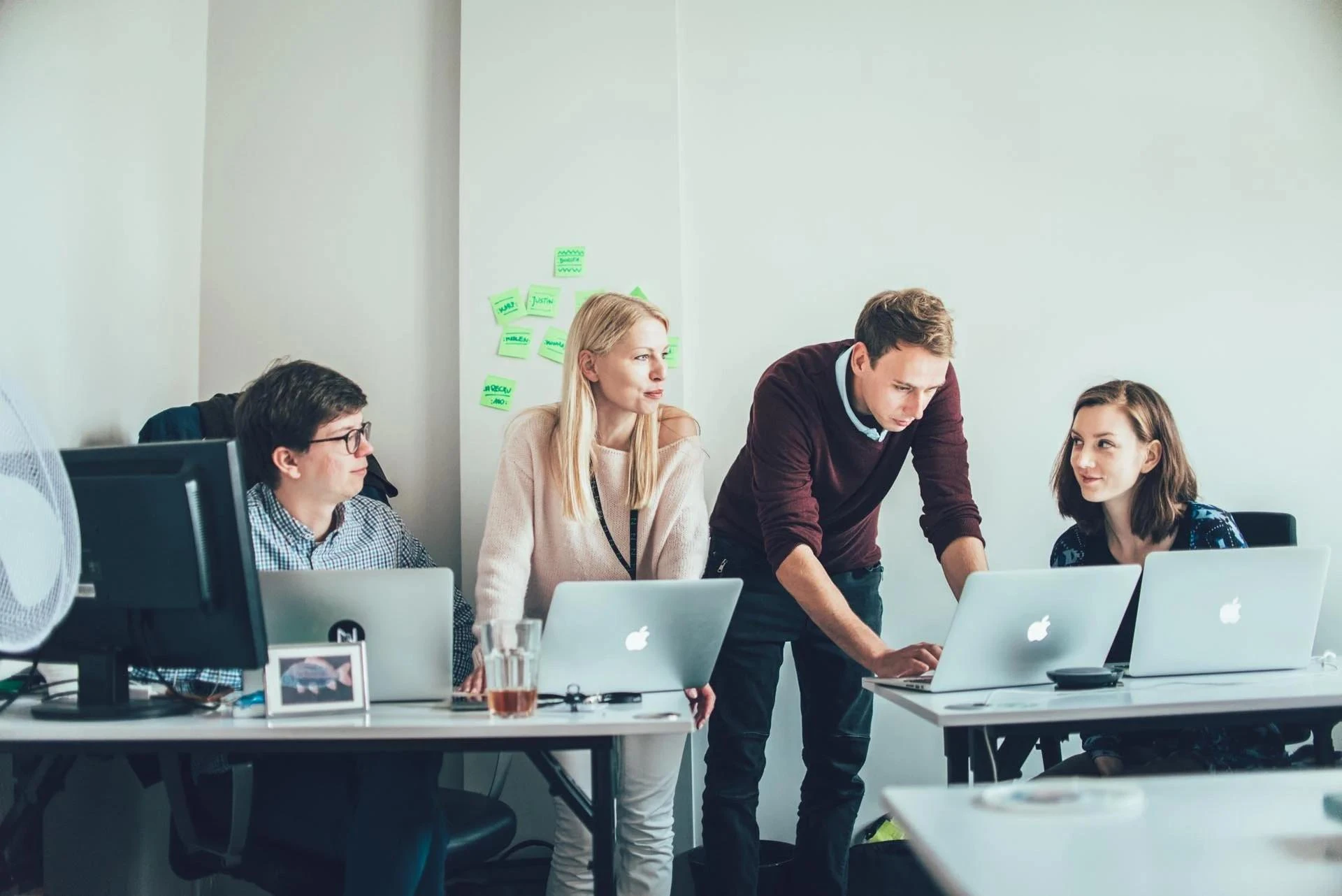 Make your car accident claim process easy by hiring the right car accident lawyer