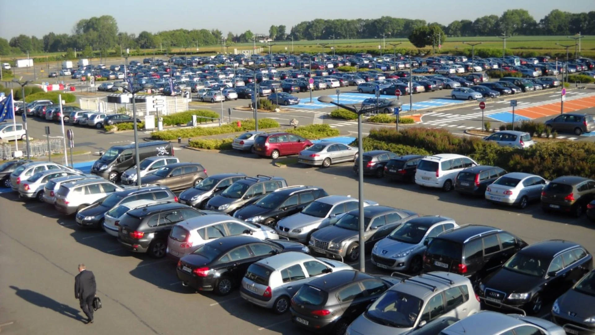 How to Use Scan, Pay and Go at DXB Airport Carparks