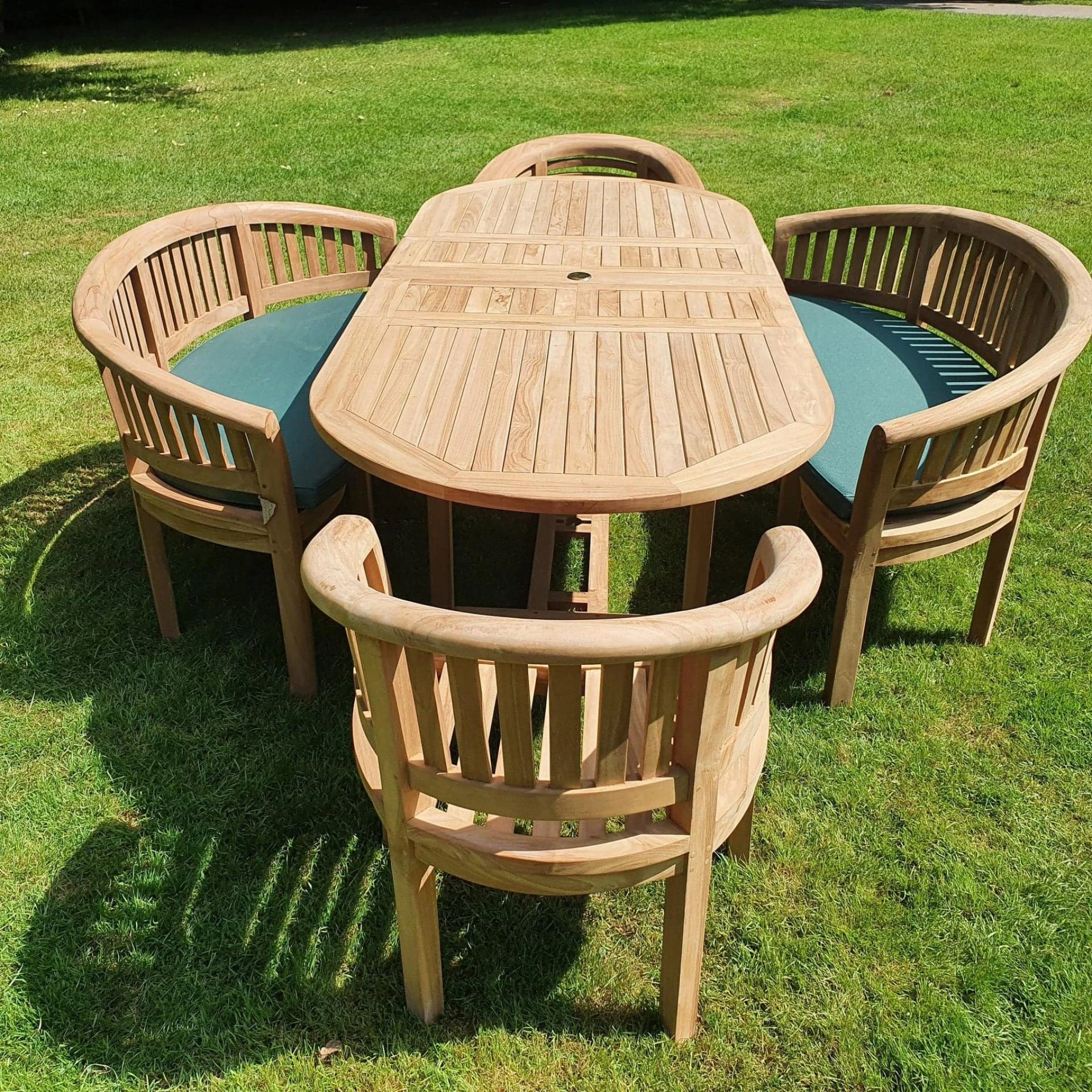 Why Teak Wood Outdoor Furniture is the Ultimate Choice for Your Garden