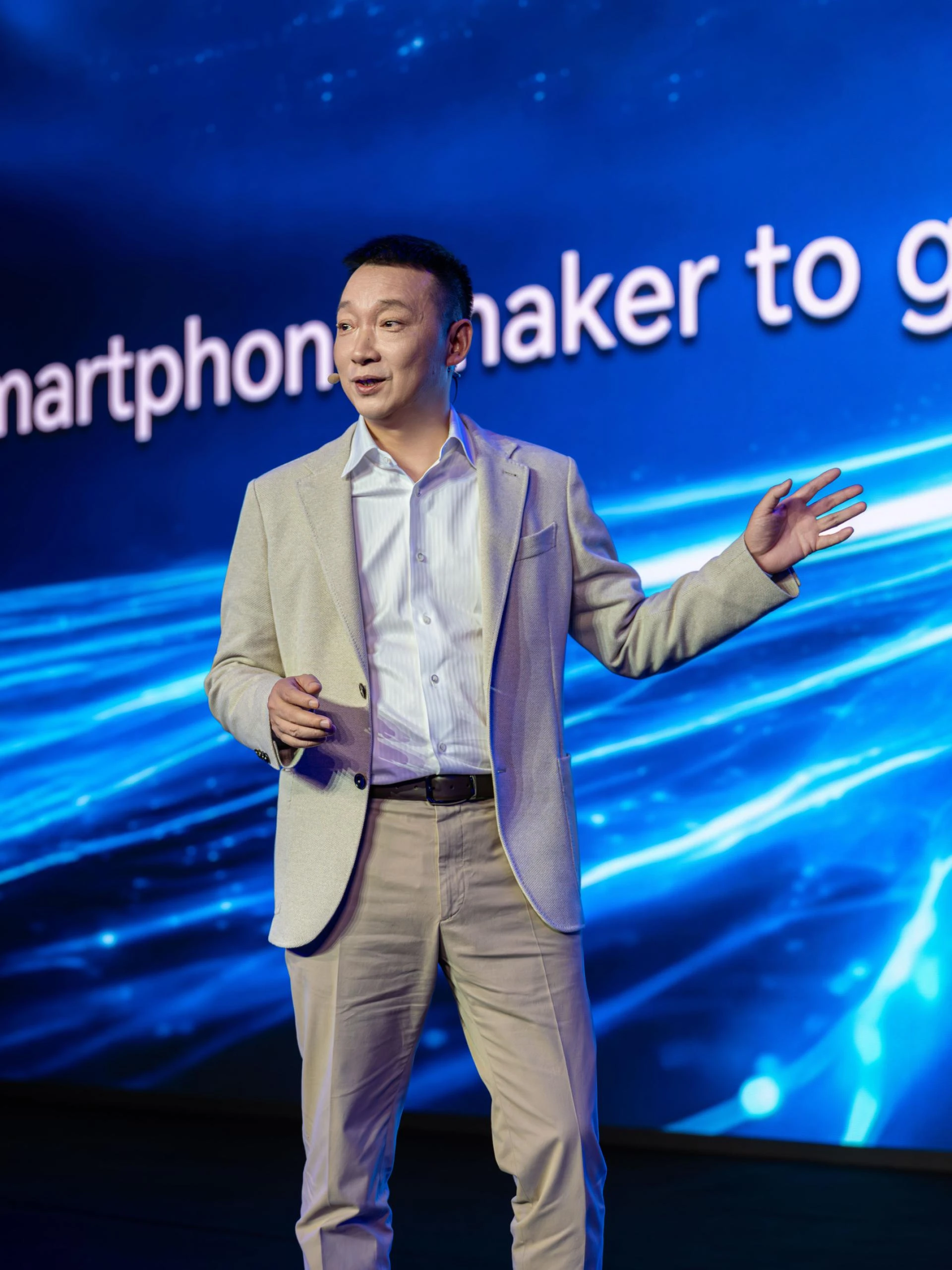 HONOR Unveils New Corporate Strategy to Transition to an AI Device Ecosystem Company
