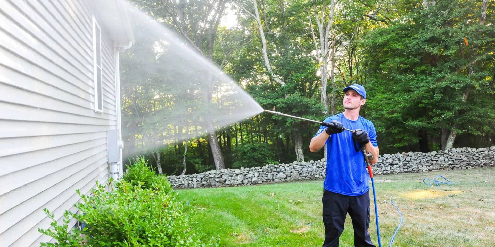 7 Ways Pressure Washing Protects Your Home’s Exterior