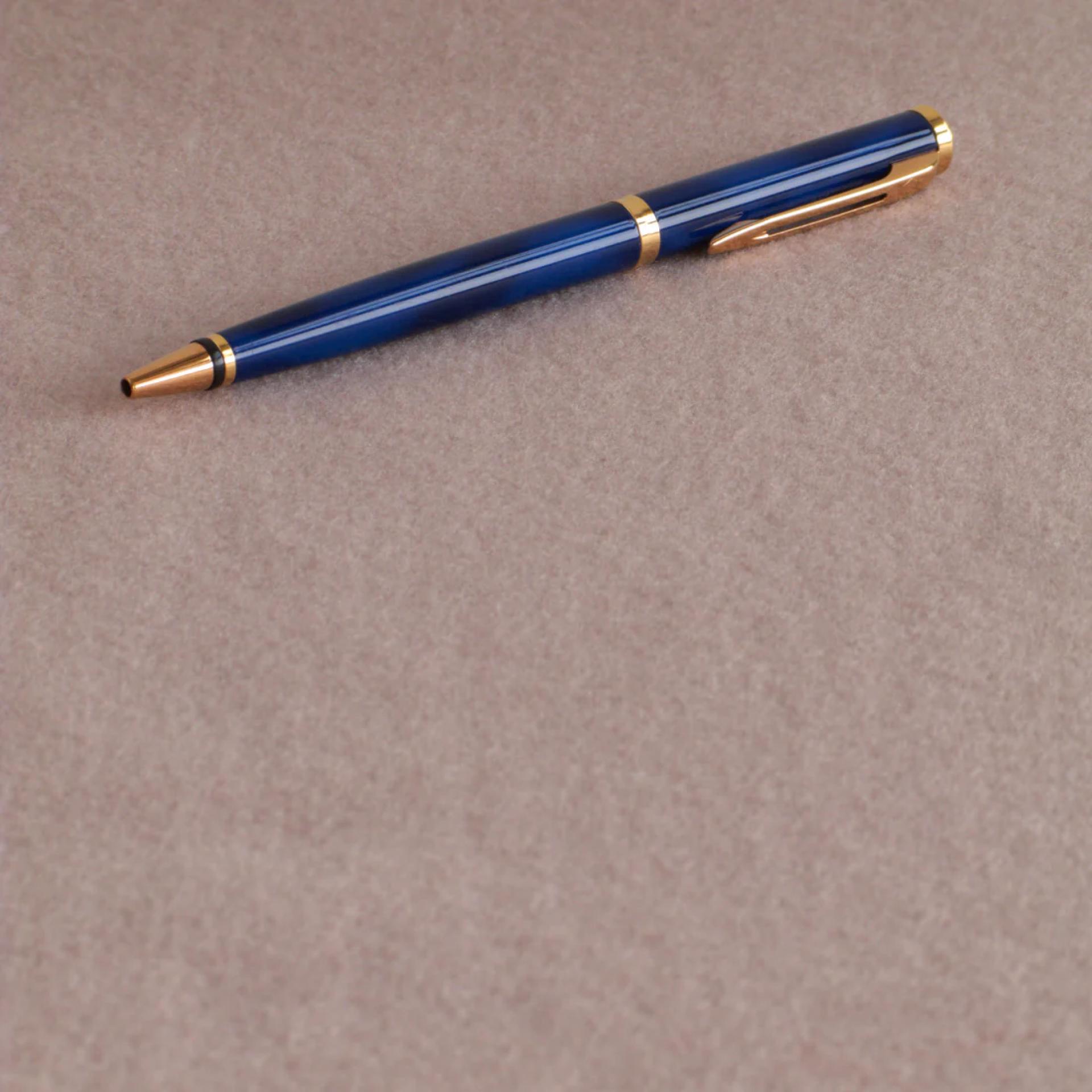 Customized Pens: What Makes Them the Most Astonishing Gift?