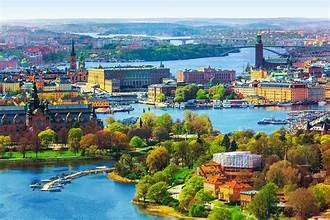 Sweden Traveler: A Guide to Exploring the Land of the North