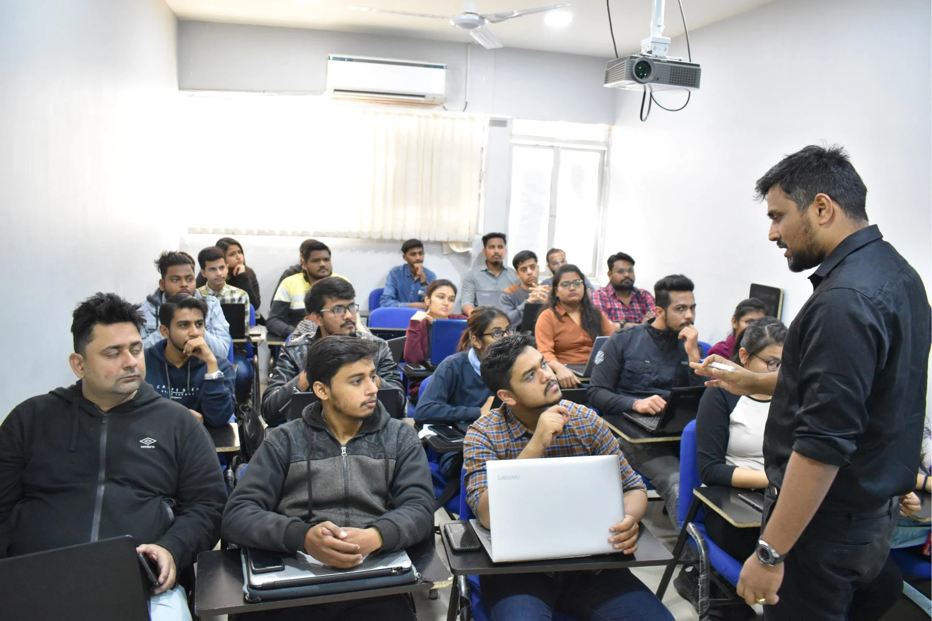 Digital Marketing Course near Gujarat University, Ahmedabad