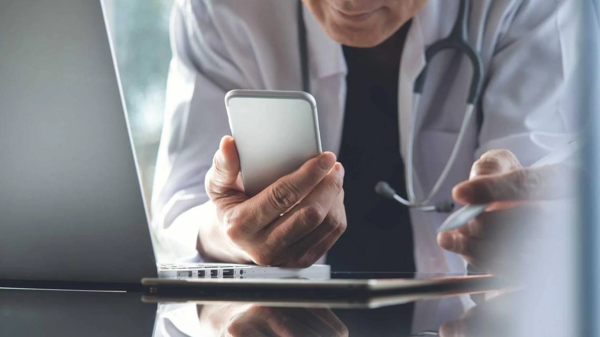 From Telemedicine to Wearables: Unleashing the Potential of E-Health Innovations