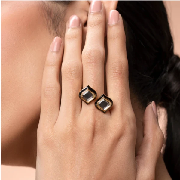 The Ultimate Guide to Cocktail Rings: Style, Trends, and Designs