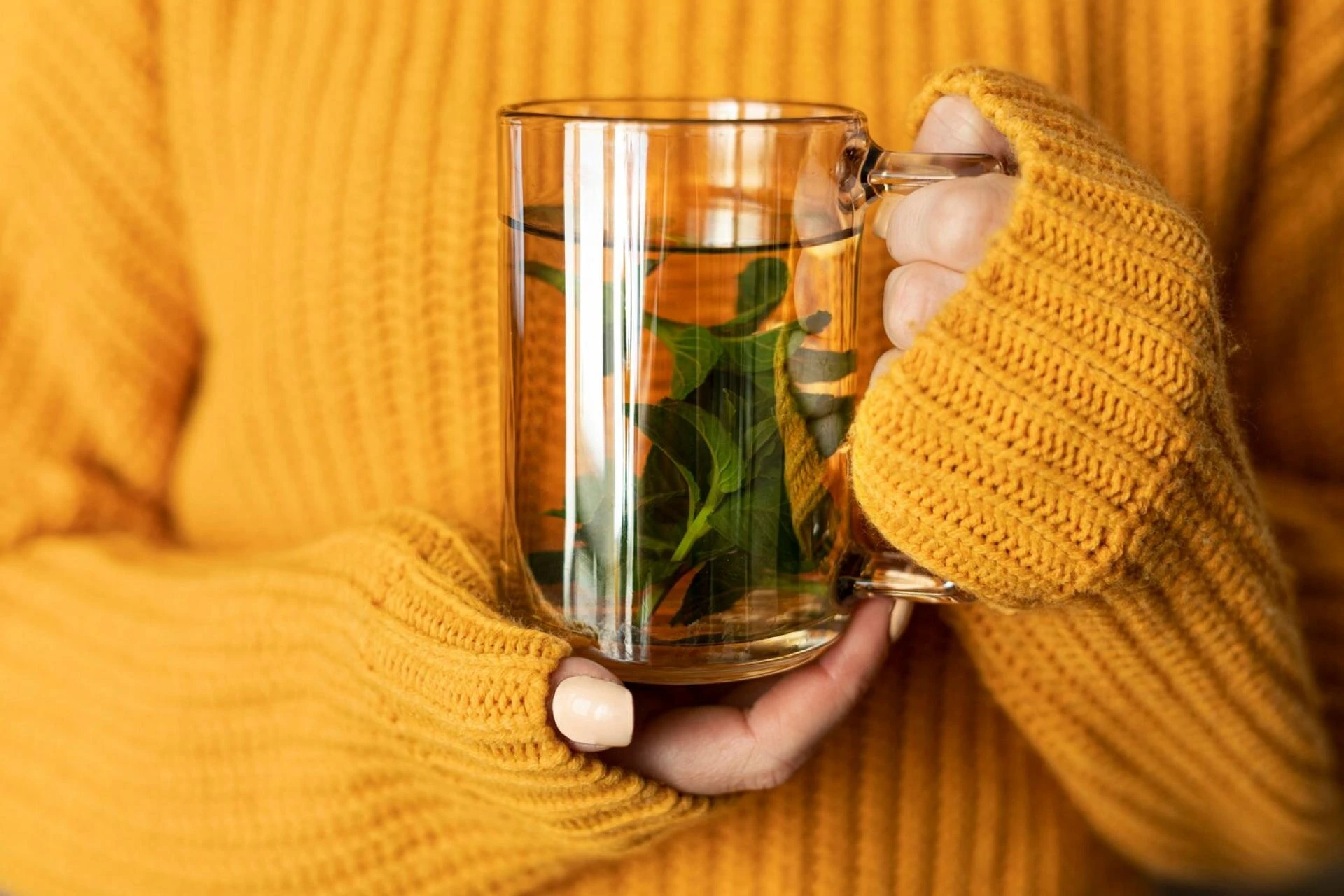 How to Use Tea to Balance Hormones and Improve Well-Being