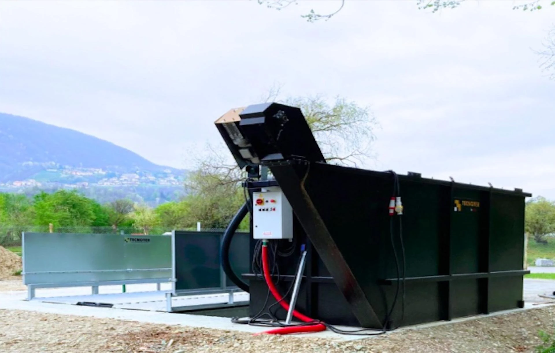 Pulizia Industriale e Trattamento dell'Acqua: Efficienza e Sostenibilità
