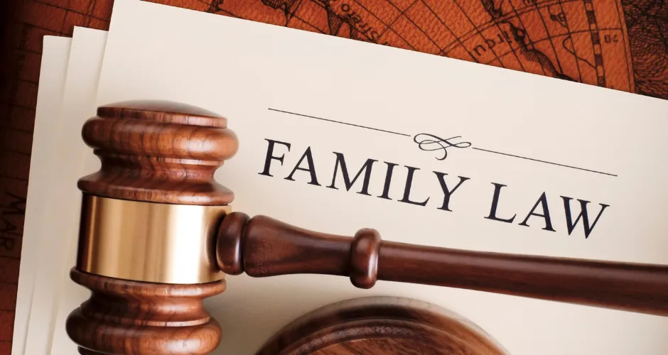 How a Business Lawyer for Small Business Can Save You