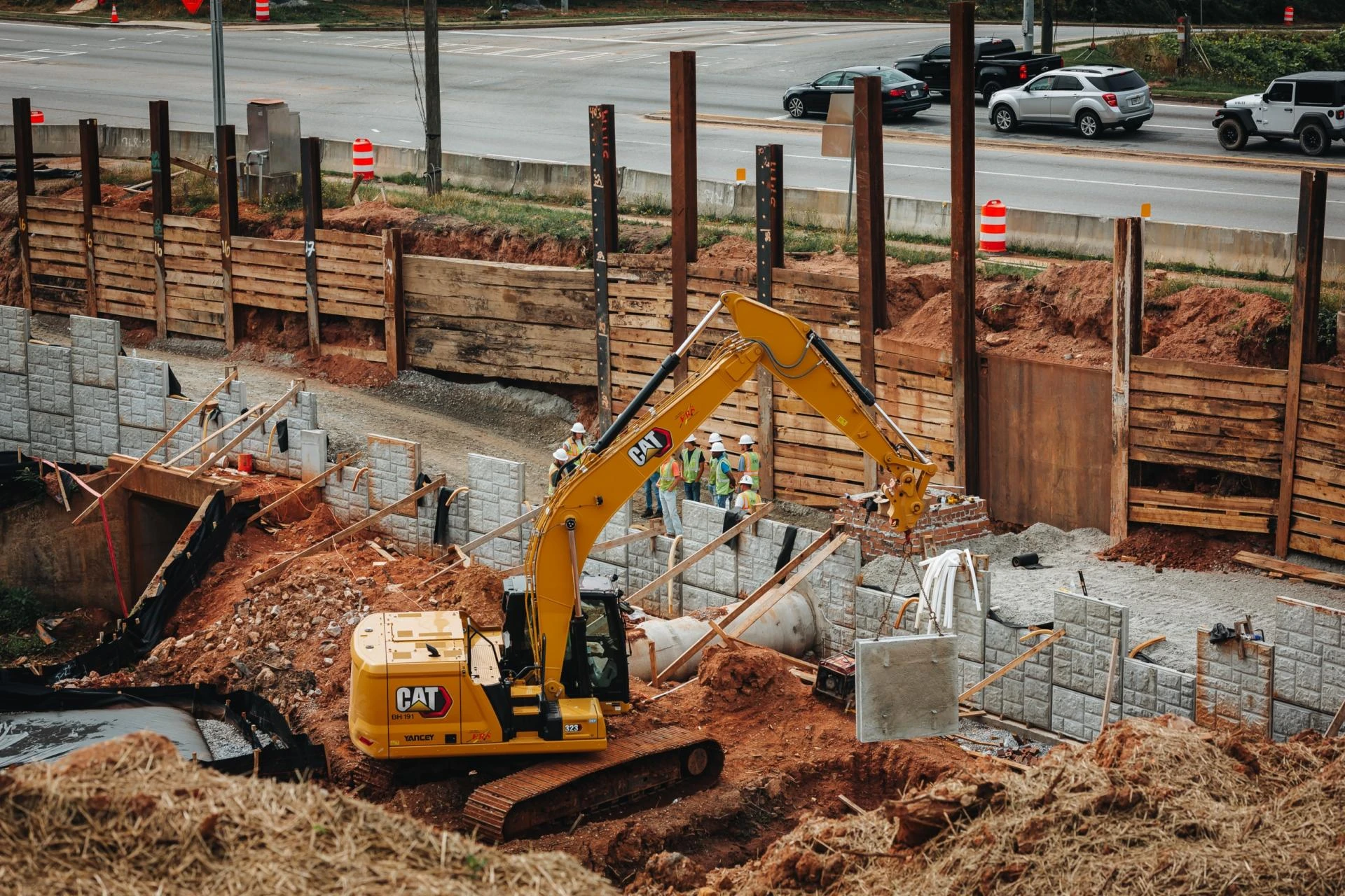 Top 5 Things to Consider When Choosing Commercial Paving Companies