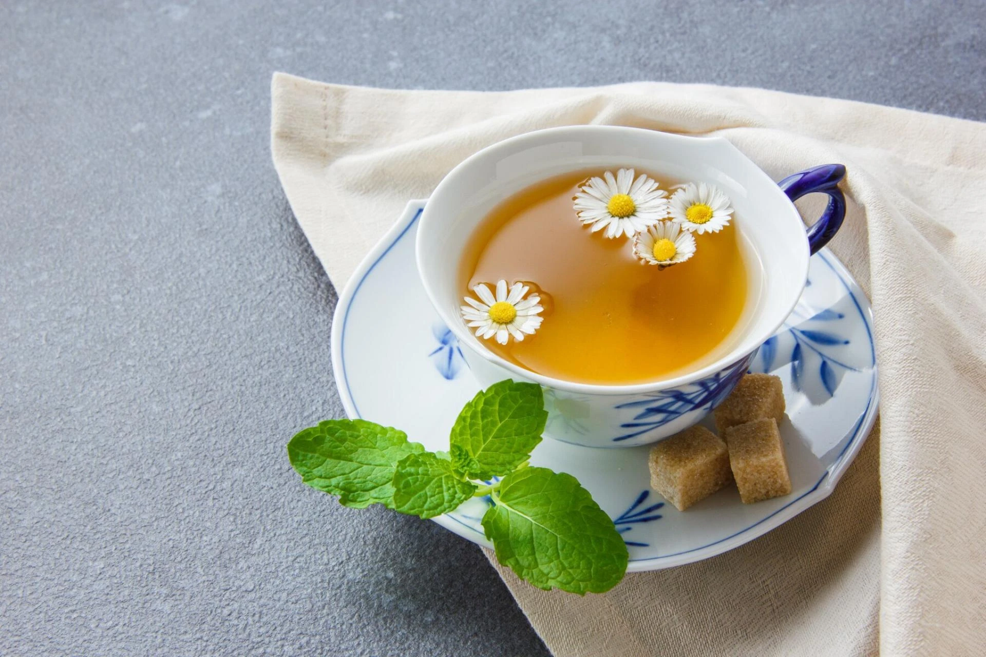 Green Tea for PCOS: Boosting Metabolism and Hormonal Balance