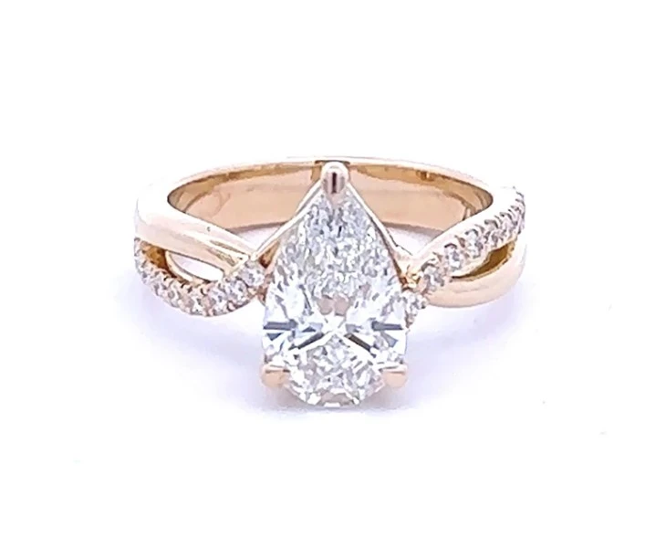 Custom Engagement Rings With a Personal Touch