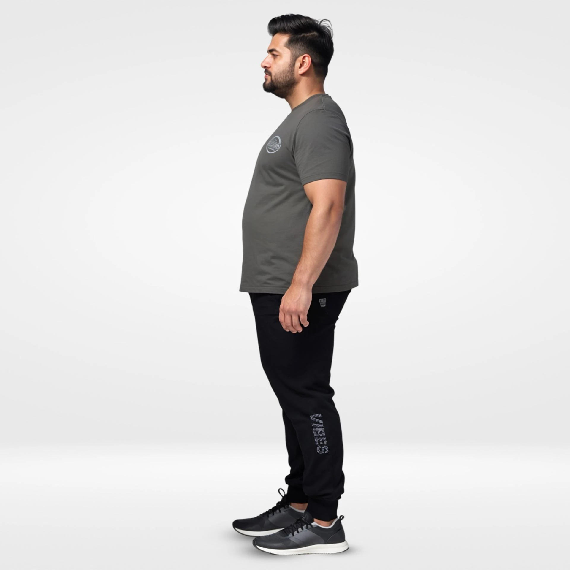 Confident & Casual: Styling Plus Size Joggers with Ease