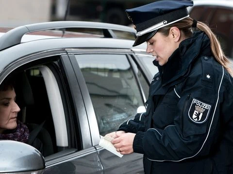 Home Security Services - The Benefits Of Outsourcing