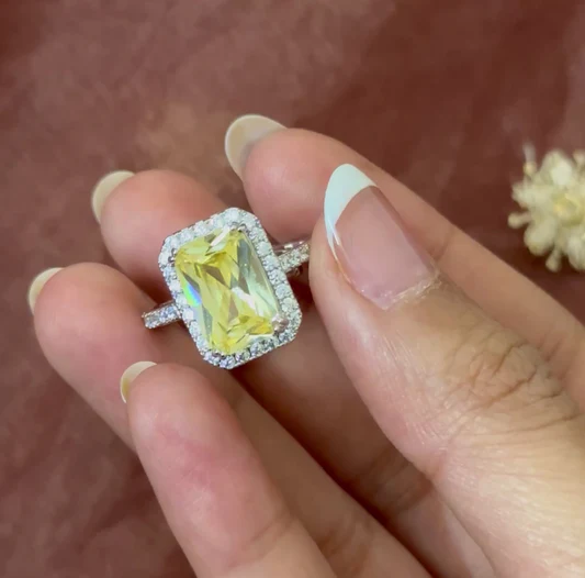 Redefine Your Style – Buy Necklaces for Women & Fashion Rings for Ladies at Riwayat Jewels