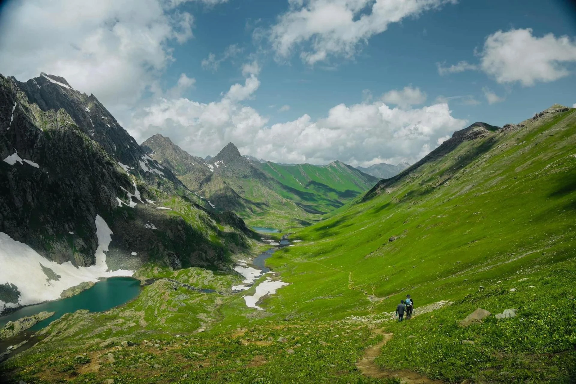 10 Stunning Great Lakes in Kashmir You Can Only Reach by Trekking