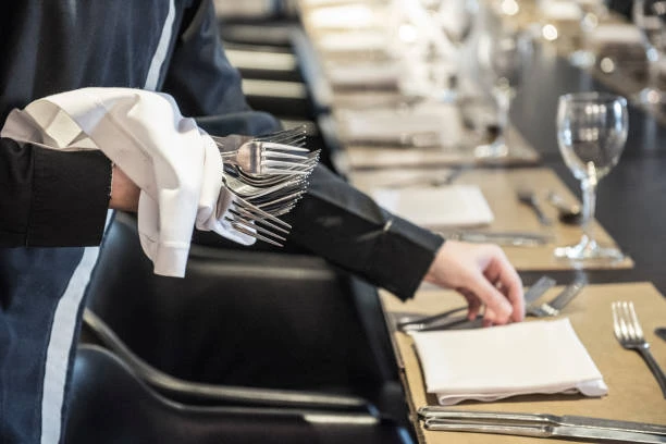 How to Apply for Waiting Staff Jobs in London and Get a Job in some of the Best Restaurants