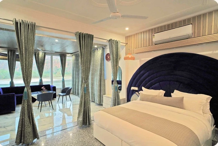 5 Best Hotels in Rishikesh With Ganga View Balconies 2025