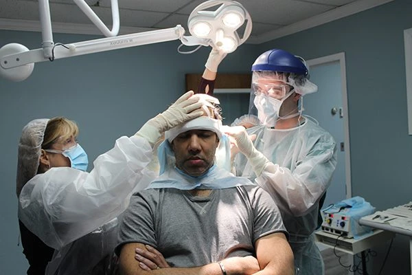 What are the Signs You Need a Second Hair Transplant?