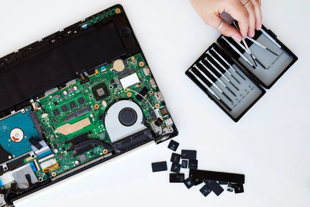 Best MacBook Repair Center in T Nagar – Trusted Service by Cellmounticare