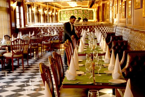 The Best Furniture Styles for Different Restaurant Concepts