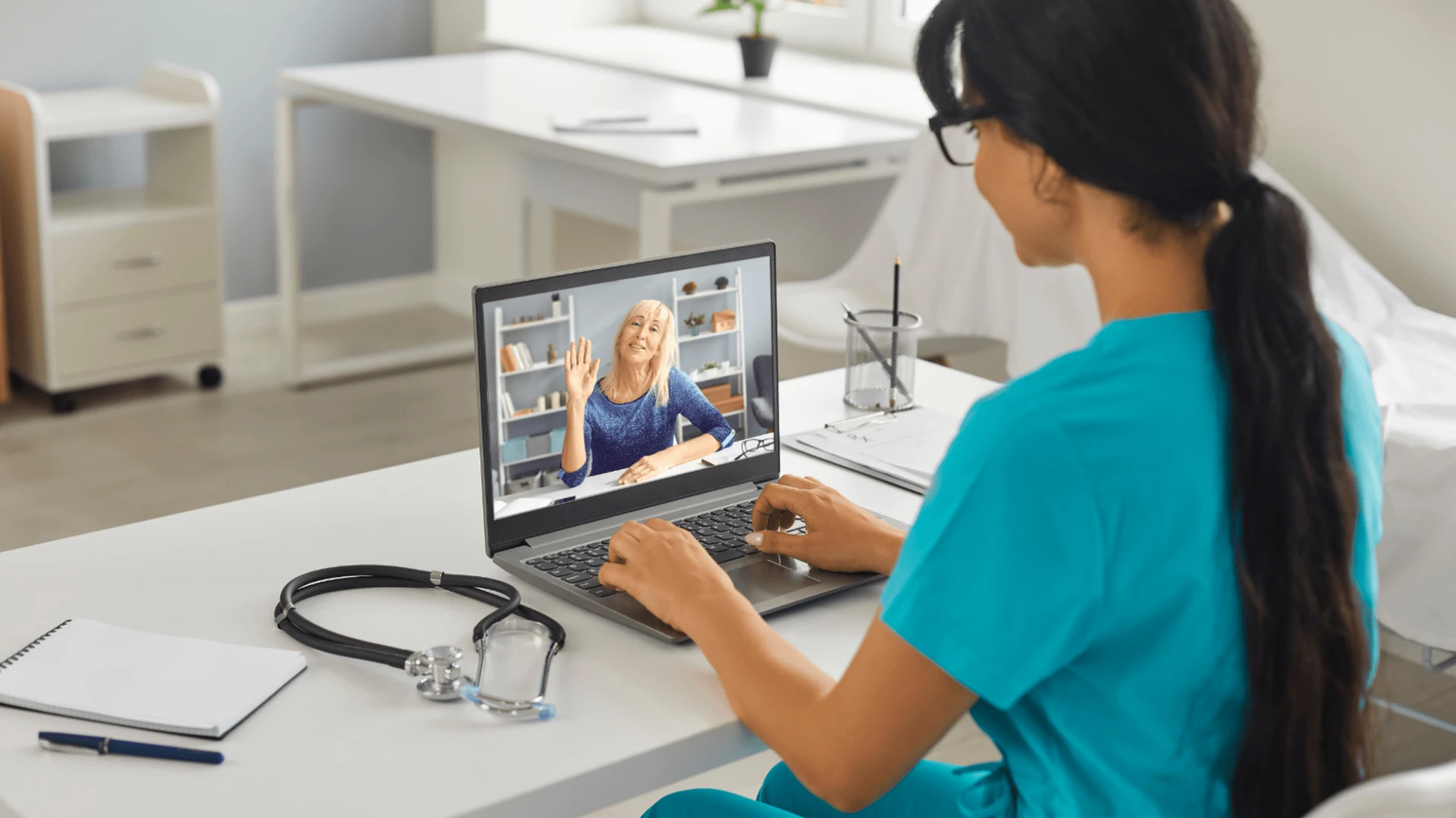 Virtual Medical Scribes for Telehealth & In-Person Visits