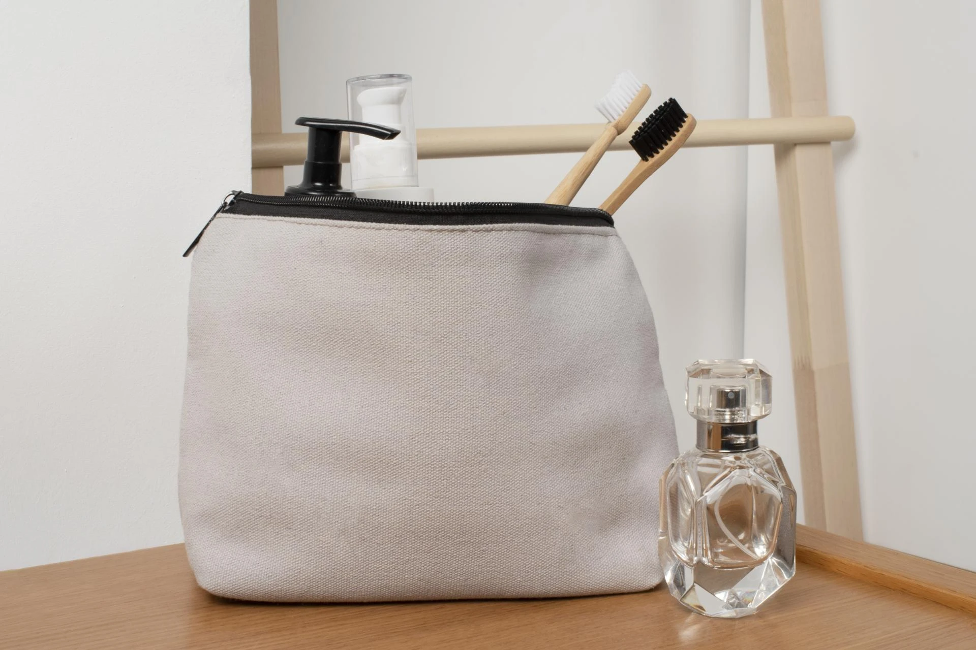 Choosing the Right Font and Design for Your Personalized Passport Cover