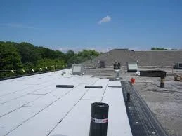 How Do You Know If You Need Flat Roof Repair in Long Island?