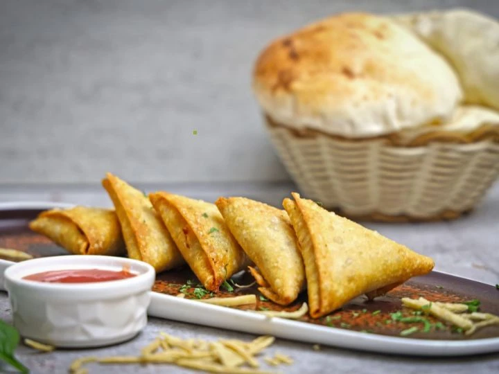 Spicy and Crunchy: Indian Snacks That Pack a Punch