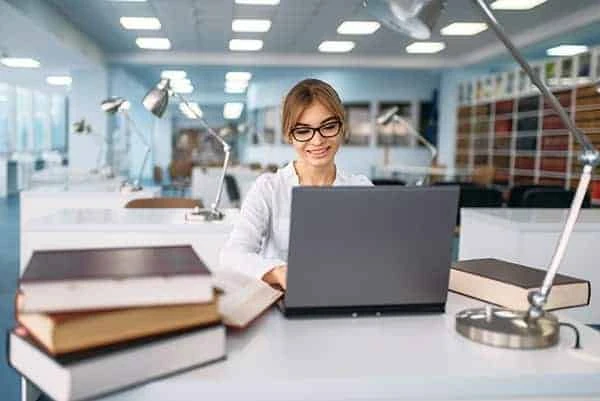 Choosing Between Academic And Paper Editing Services: What You Need To Know