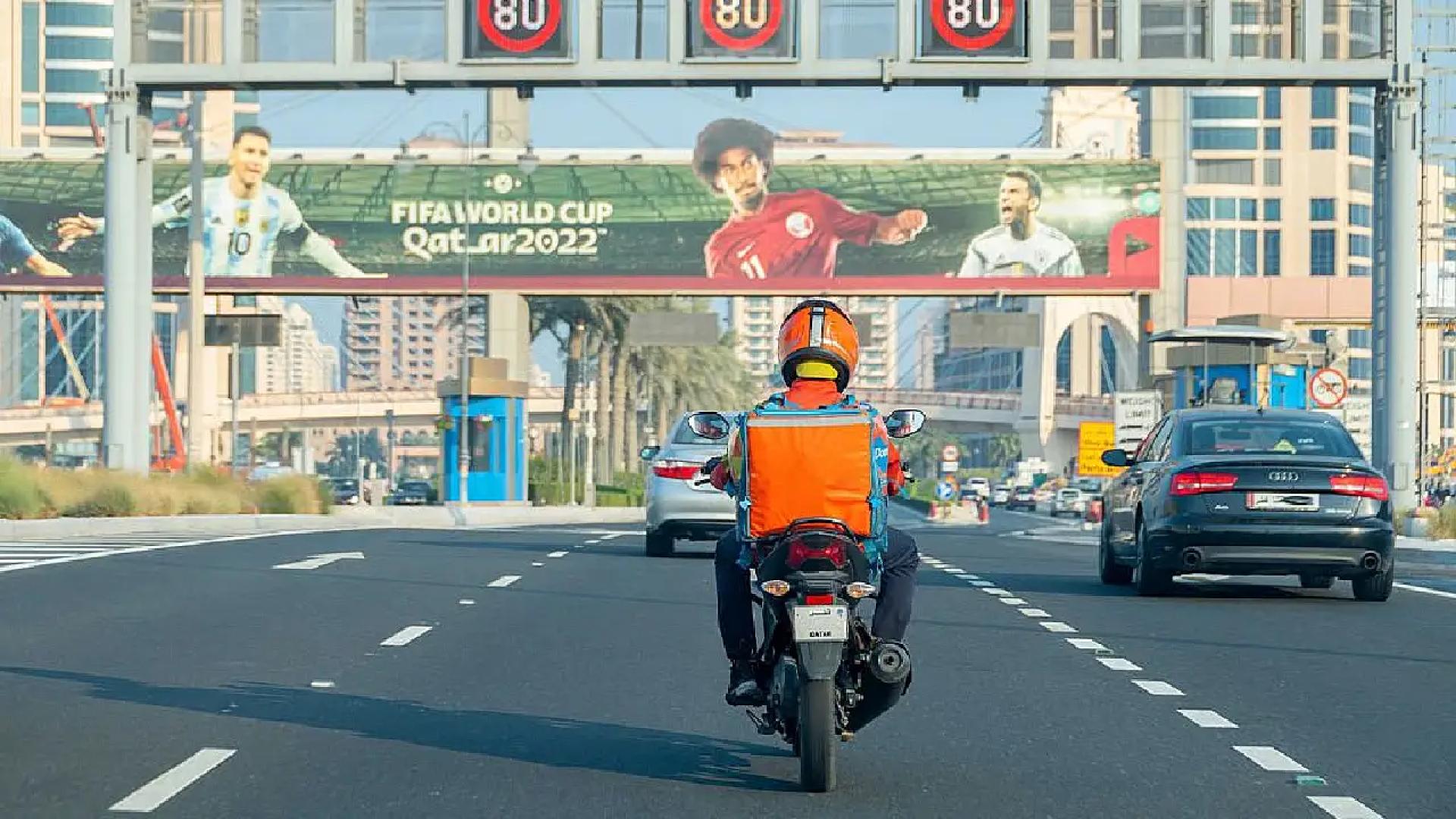 Food Delivery Online in Lahore: How to Get Discounts & Deals Daily