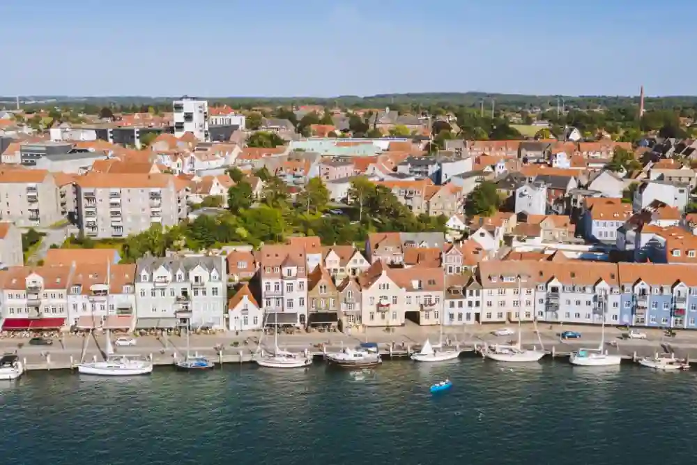 Ultimate Guide on - Closest Airport to Siesta Key