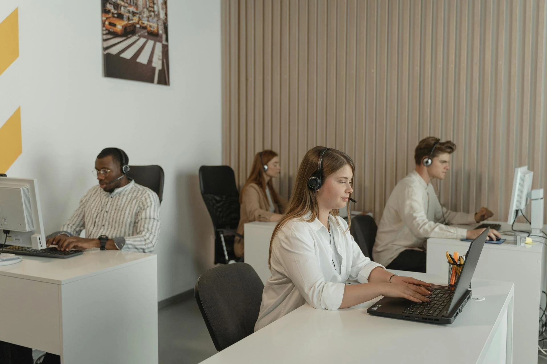 Direct Sales Excellence: How to Close More Deals and Drive Revenue Fast