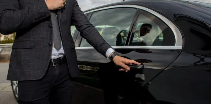 What to Expect From Limousine Services in Your Area