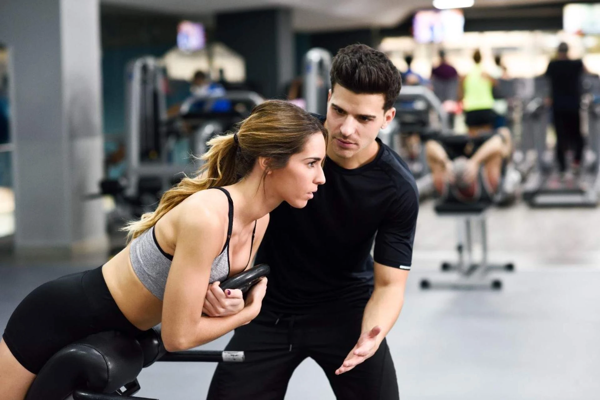 Achieve Your Fitness Goals with a Personal Trainer at Curves Fitness Pro