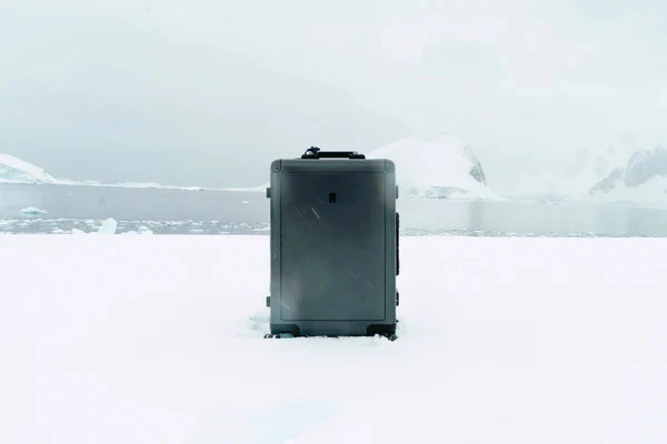 Stylish and Functional: Trendy Luggage with Laptop Compartments in 2025