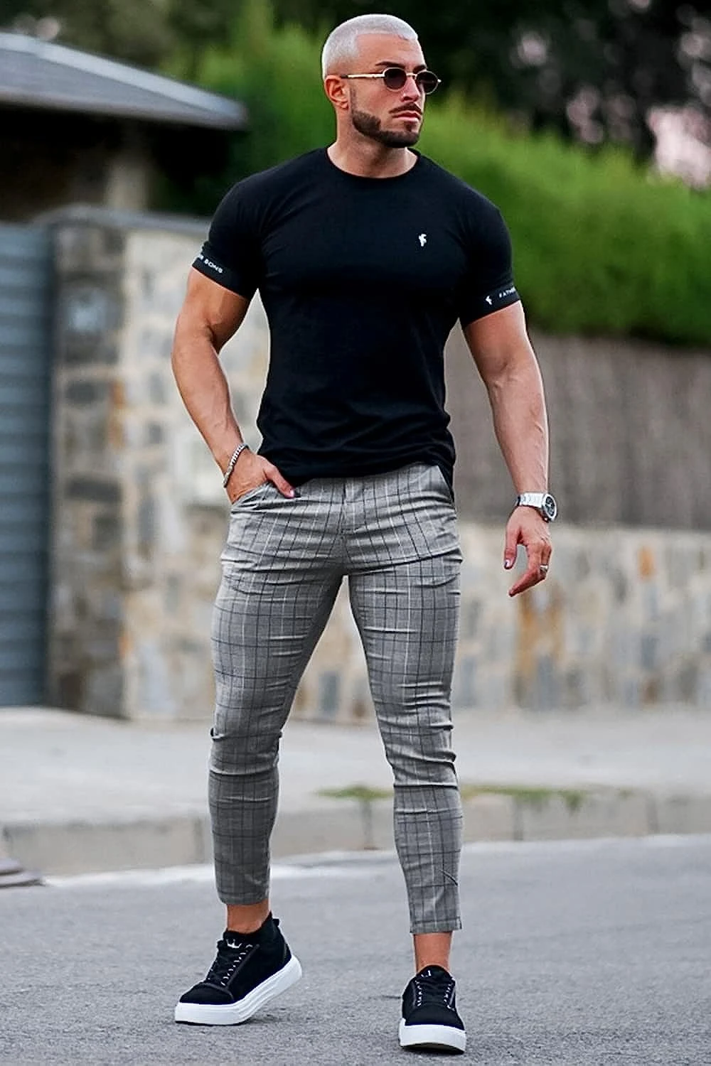 Comfortable and Stylish: GINGTTO Men's Chinos Slim Fit Pants