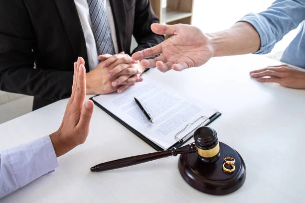 How Family Law Attorneys Make Sure Settlements Are Fair and Why Their Knowledge Reduces Stress and Time