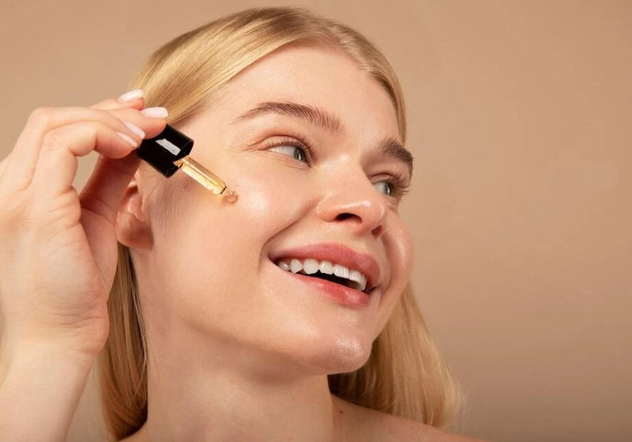 Vitamin C Serum Benefits for Skin: The Ultimate Glow-Up Ingredient