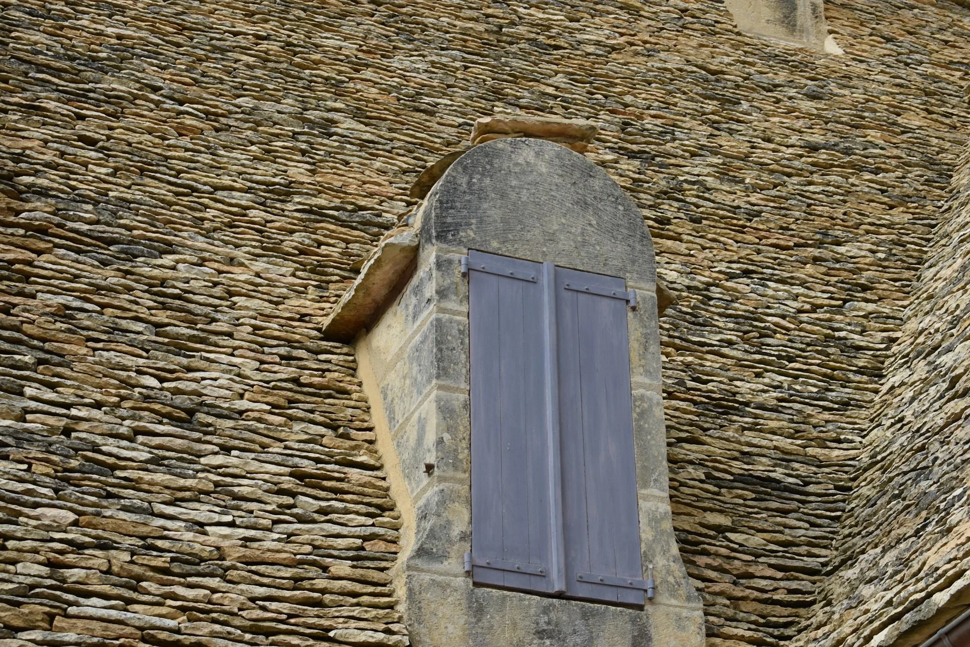 Why Natural Stone Cladding Is the Ultimate Siding Upgrade for Modern Exteriors